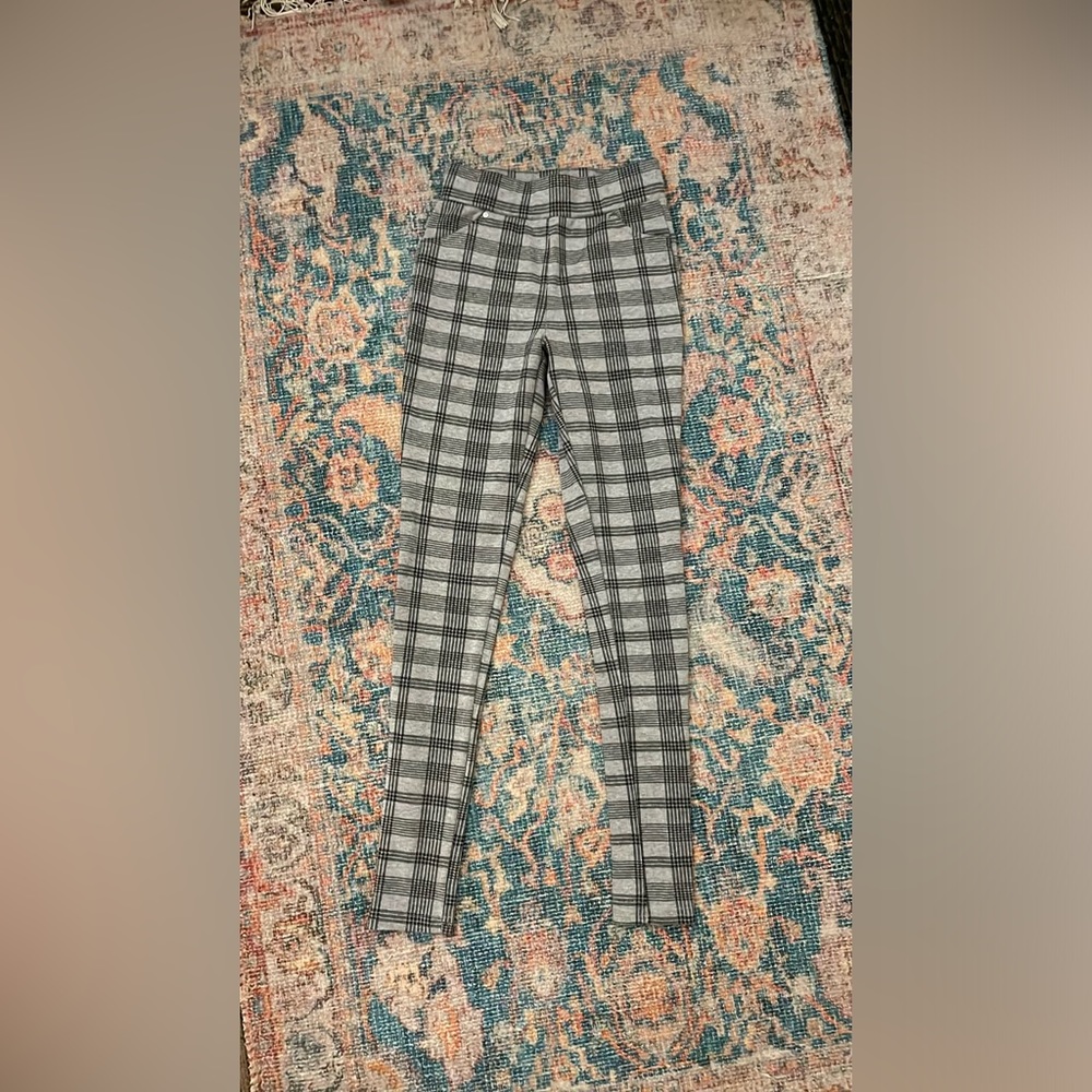 Full Tilt (Tilly’s) Plaid Leggings